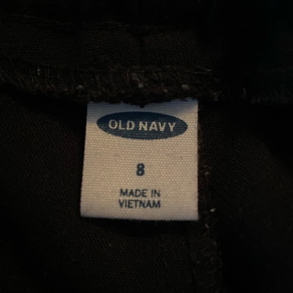Old Navy Cropped Dress Pant | Size 8 | Black w/ white stripe down the side - Picture 3 of 3